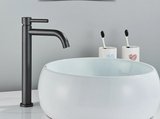 EleganceFlow Waschbeckenarmatur Einhebel – Badarmatur in Schwarz oder Gold | Warm- & Kaltwasser Mischer | Modernes Design