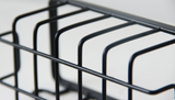 SinkDry Pro Spülschwammhalter aus Aluminium – Schwammhalter mit Saugnapf für Spüle | rostfreier Küchen-Organizer | hygienische Aufbewahrung ohne Bohren